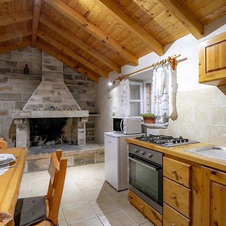 Stone House Harmony Apartamento Zrnovo Exterior foto