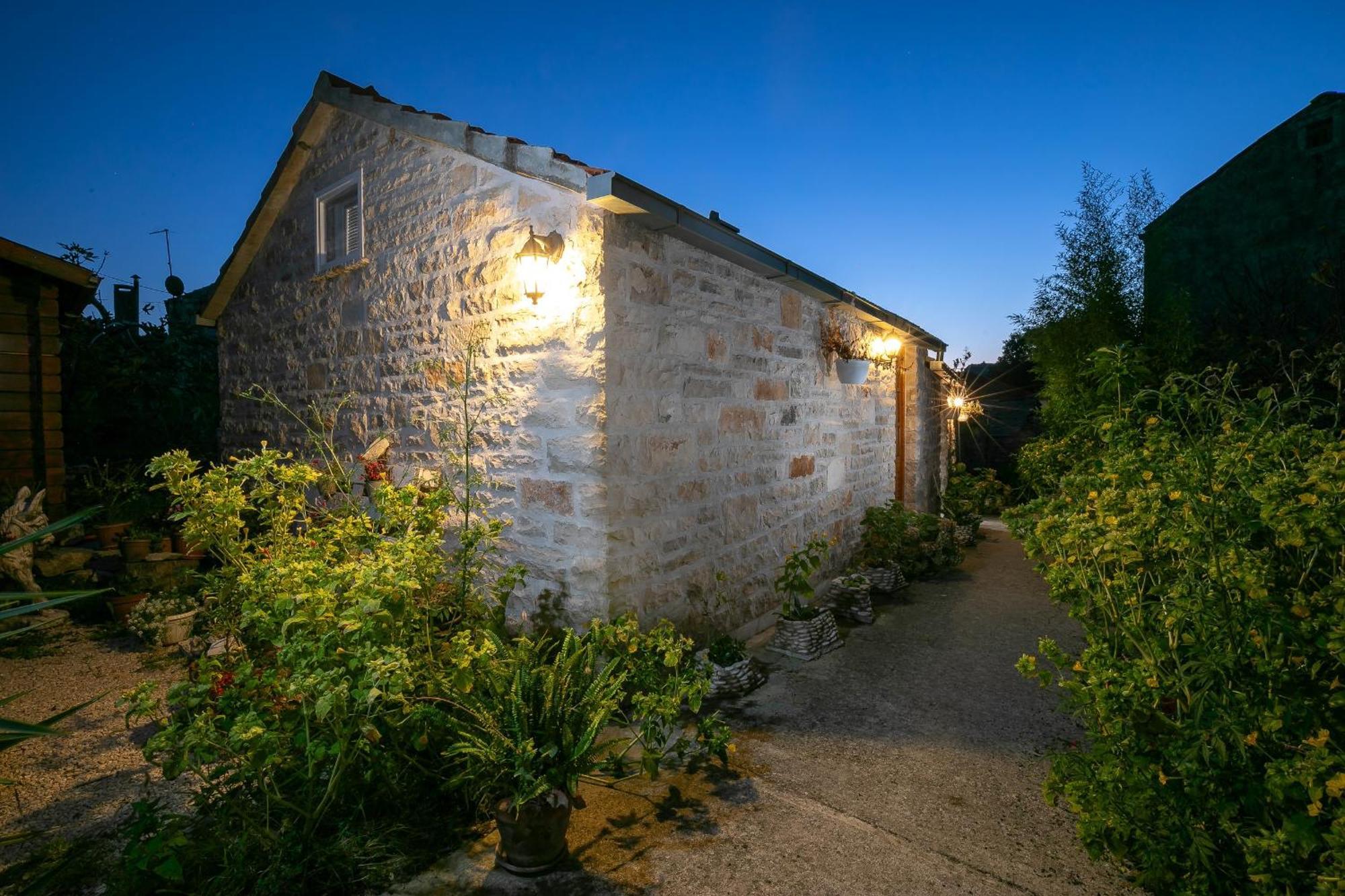 Stone House Harmony Apartamento Zrnovo Exterior foto