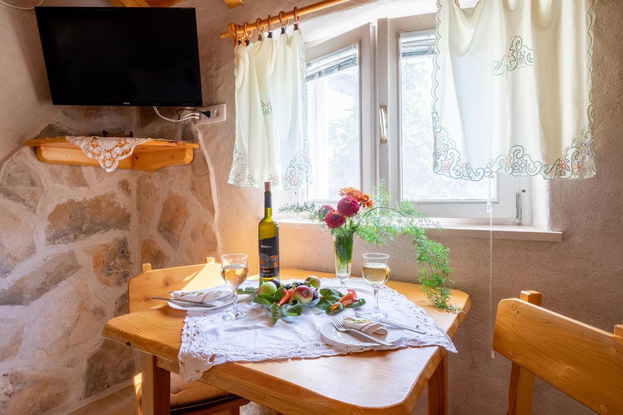 Stone House Harmony Apartamento Zrnovo Exterior foto
