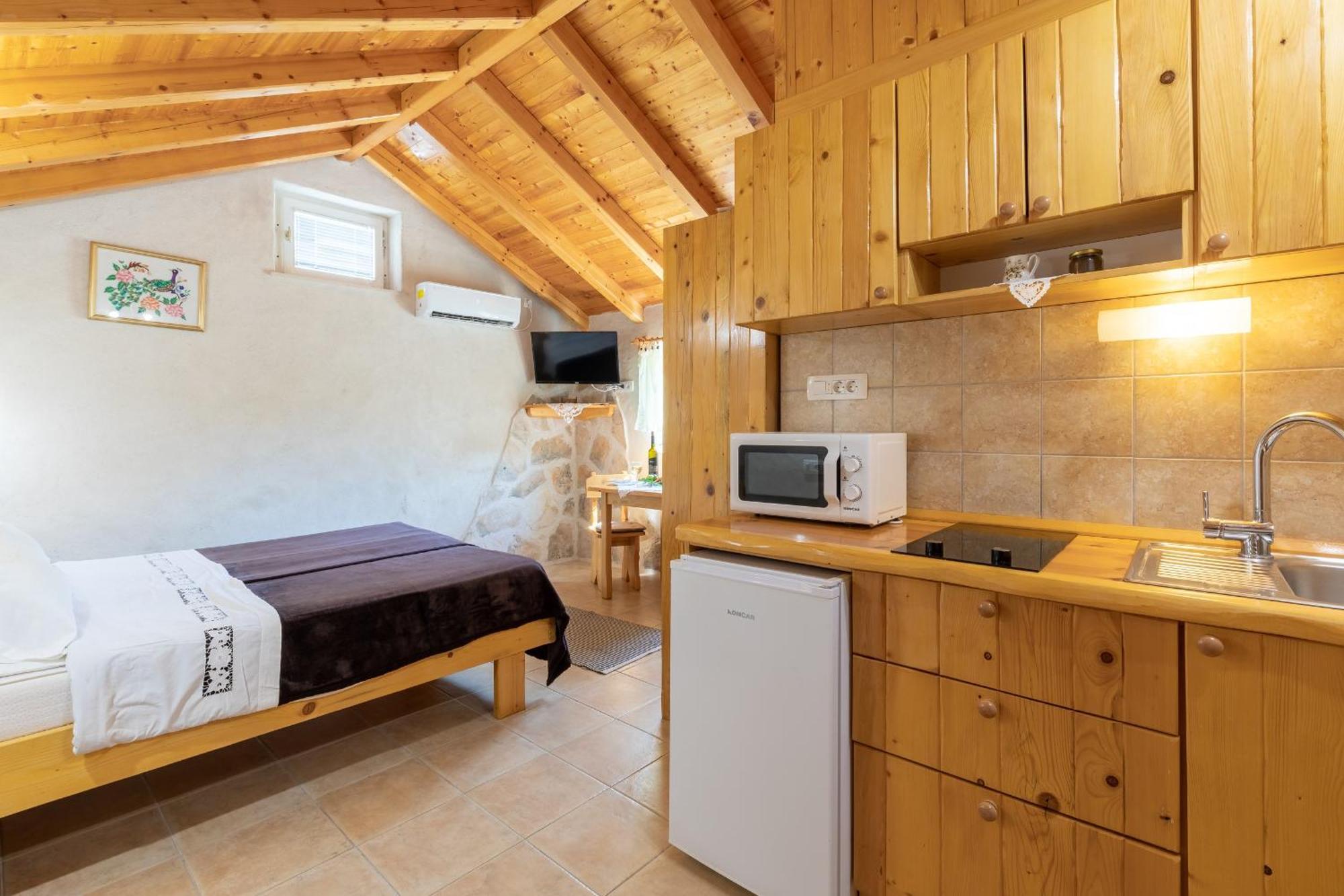 Stone House Harmony Apartamento Zrnovo Exterior foto
