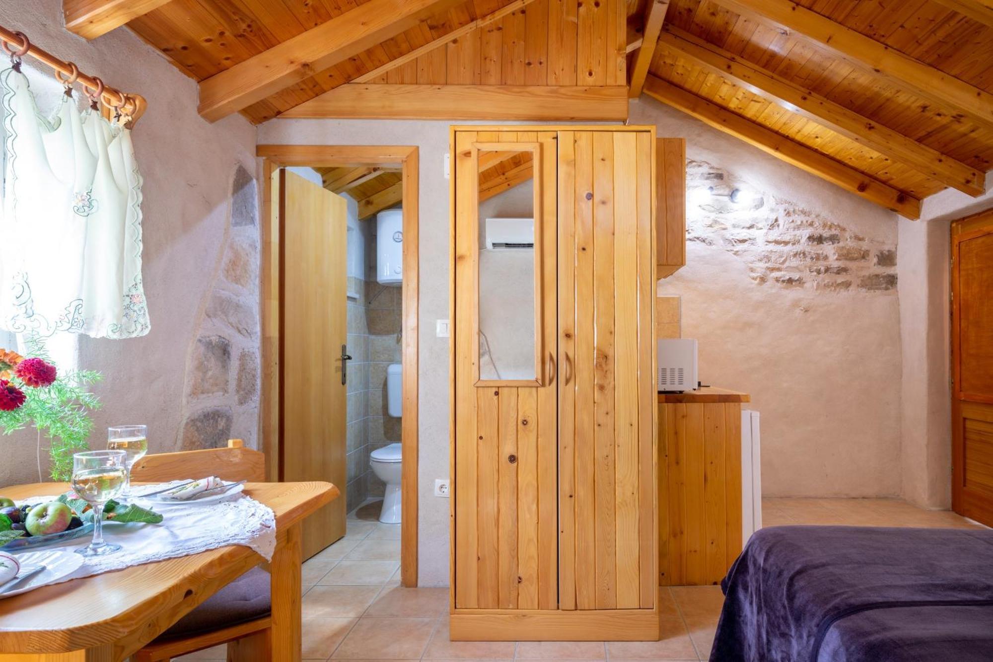 Stone House Harmony Apartamento Zrnovo Quarto foto
